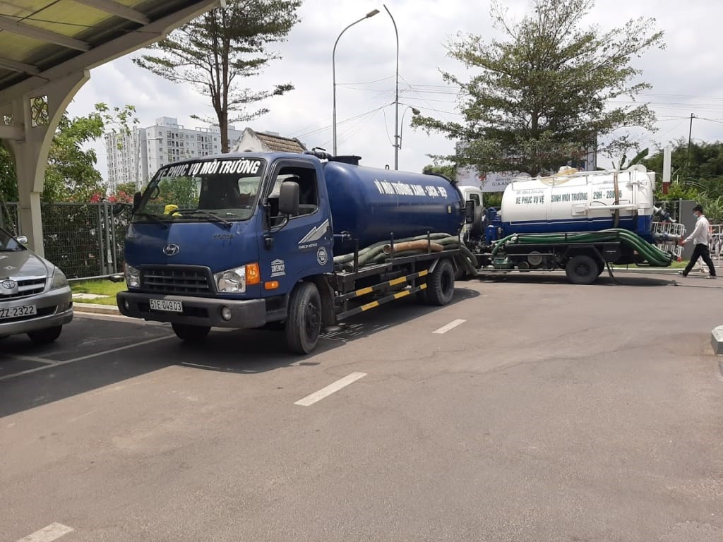 Hút hầm cầu đúng khối tại Dĩ An Bình Dương
