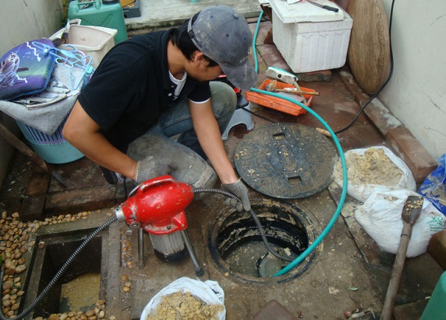 Tại sao nên lựa chọn dịch vụ thông nghẹt cống ở Thuận An Bình Dương từ Hút Hầm Cầu Bình Dương